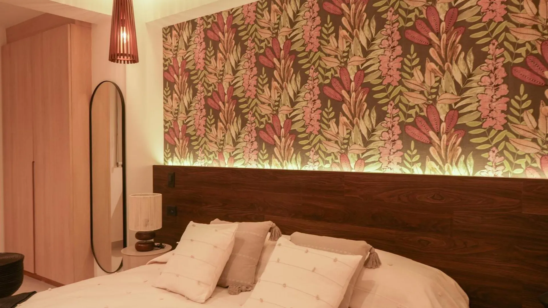 ****  Hotel Macondo 5Ta Av Playa del Carmen Mexico