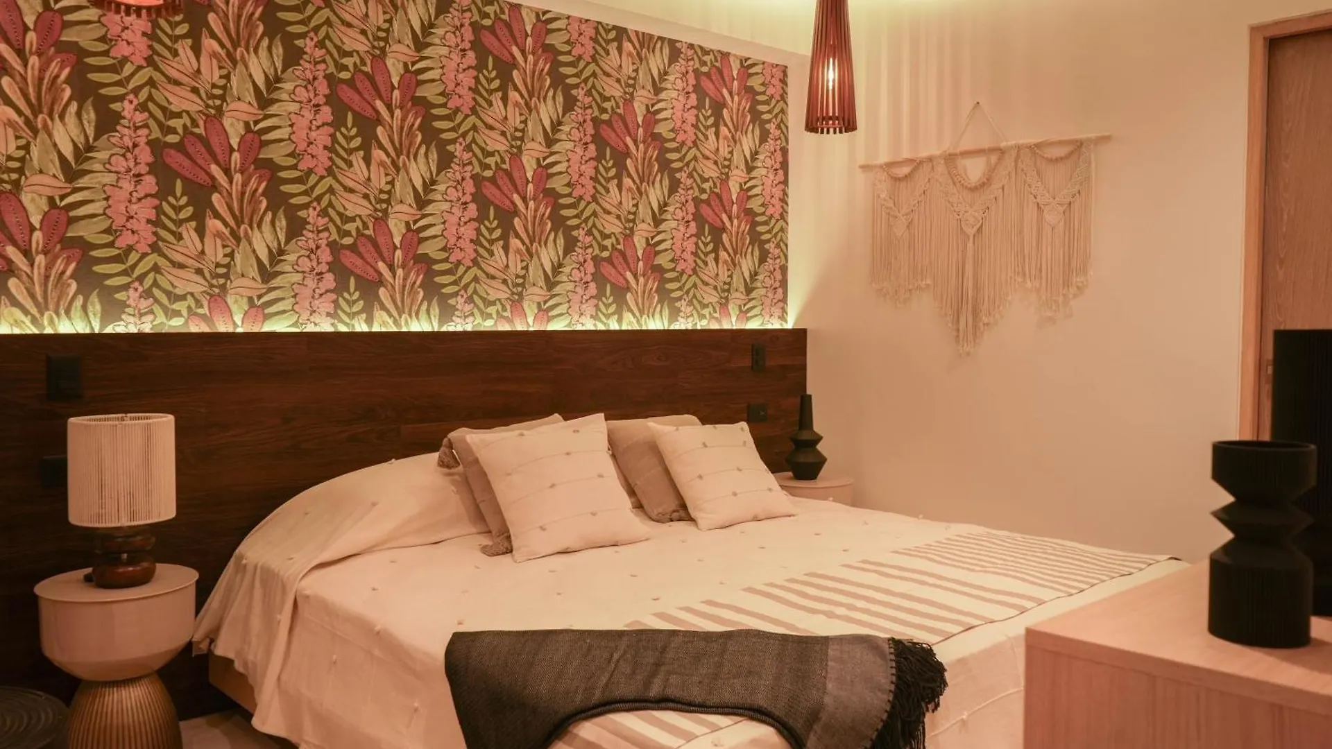 Hotel Macondo 5Ta Av Плая-дель-Кармен
