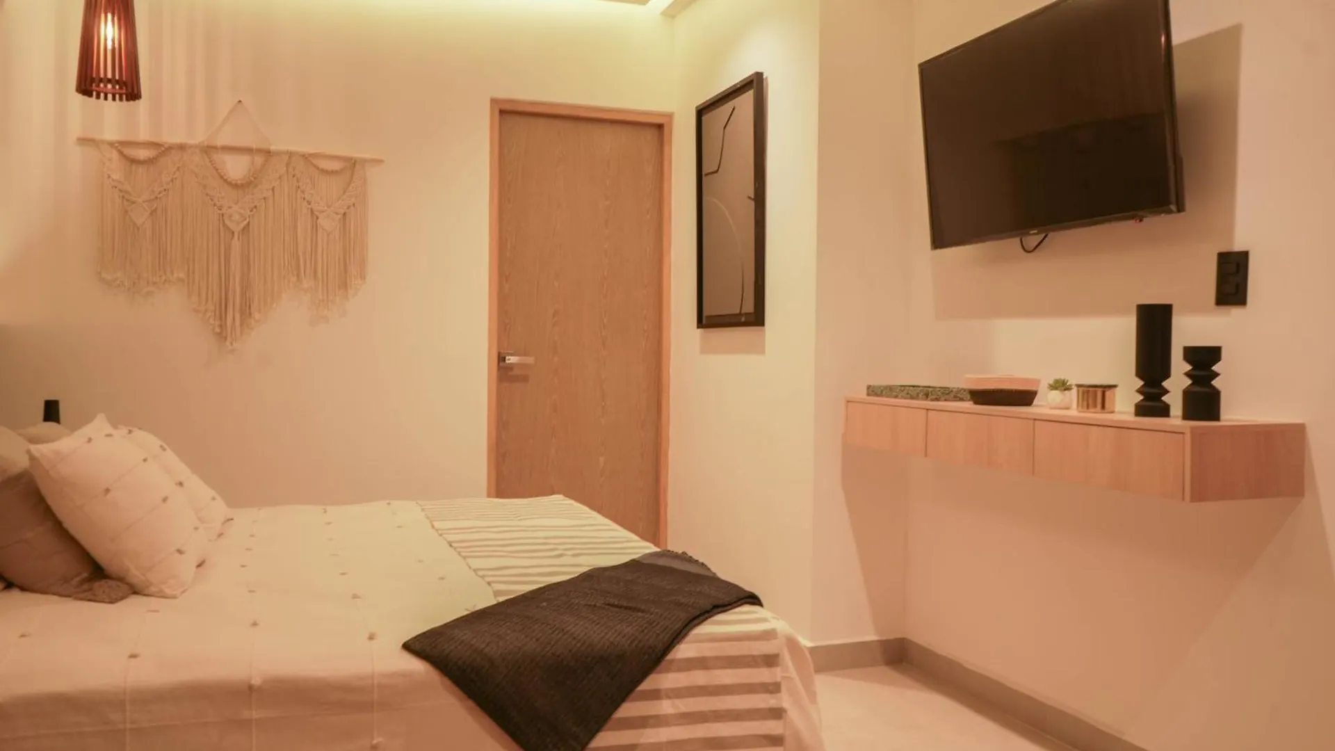 Hotel Macondo 5Ta Av Плая-дель-Кармен